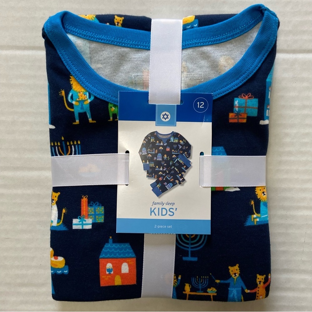 COPY - Target Kids Pajama Set Hanukkah Family Unisex Matching Pajamas Dreidel L… - Picture 9 of 10